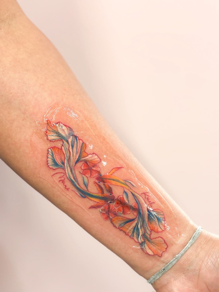 Outras tattoos coloridas