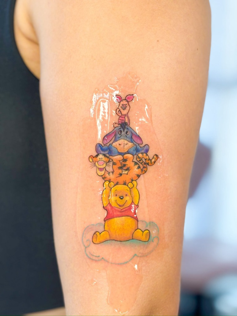 Outras tattoos coloridas